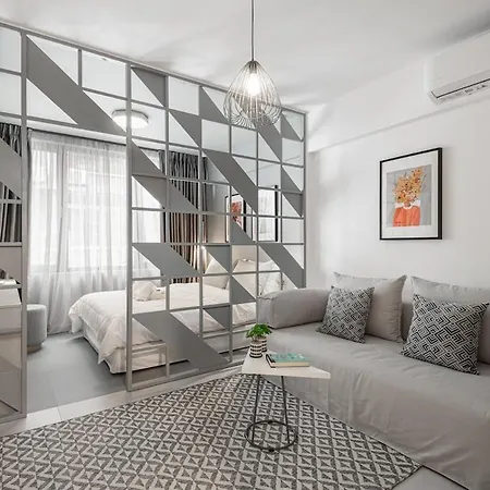 Innovative Trendy Ladadika Apartment